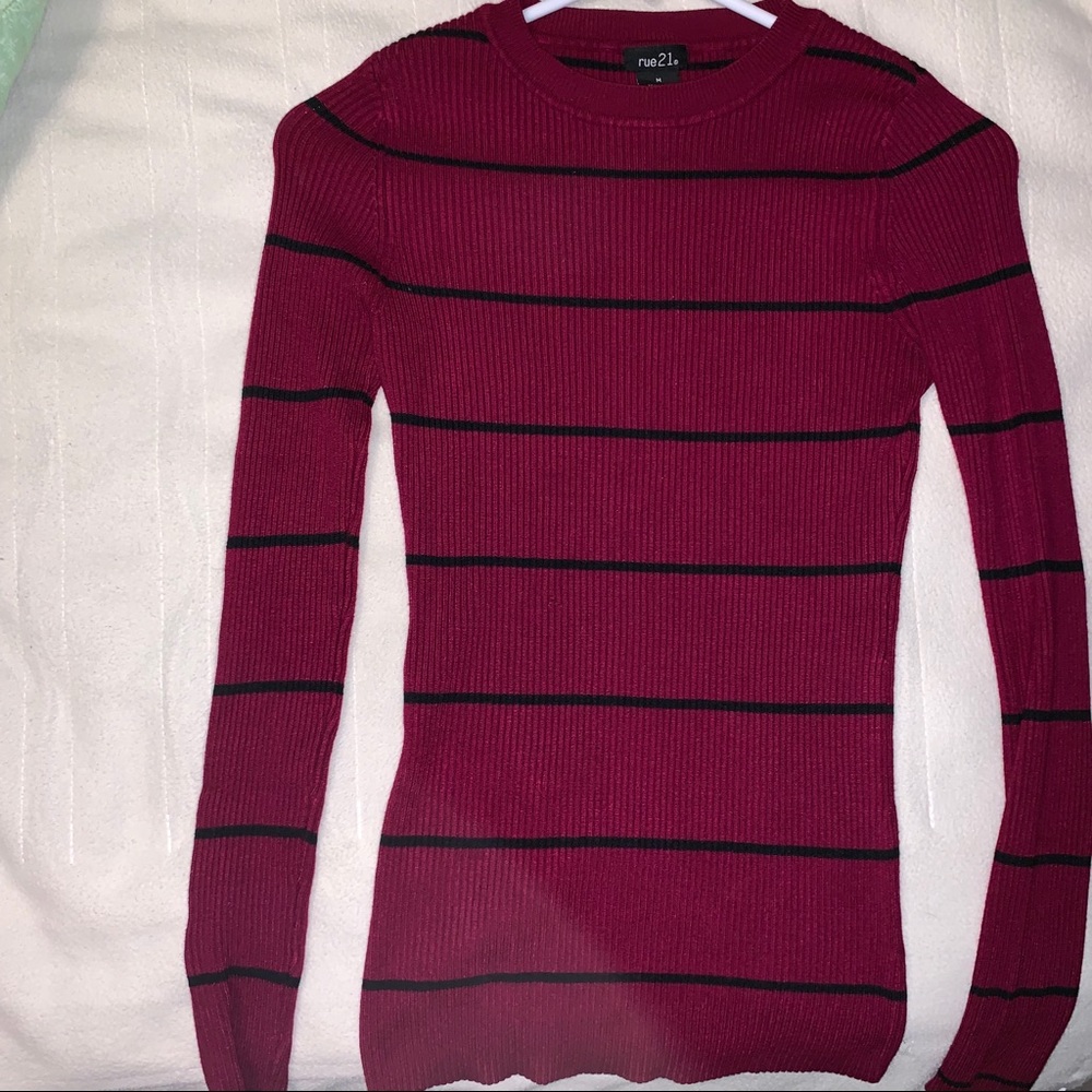 Sweater - Picture 4 of 4